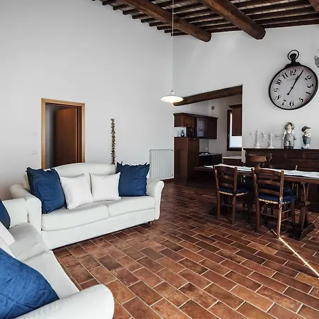 Apartment Borgo Del Faggio *